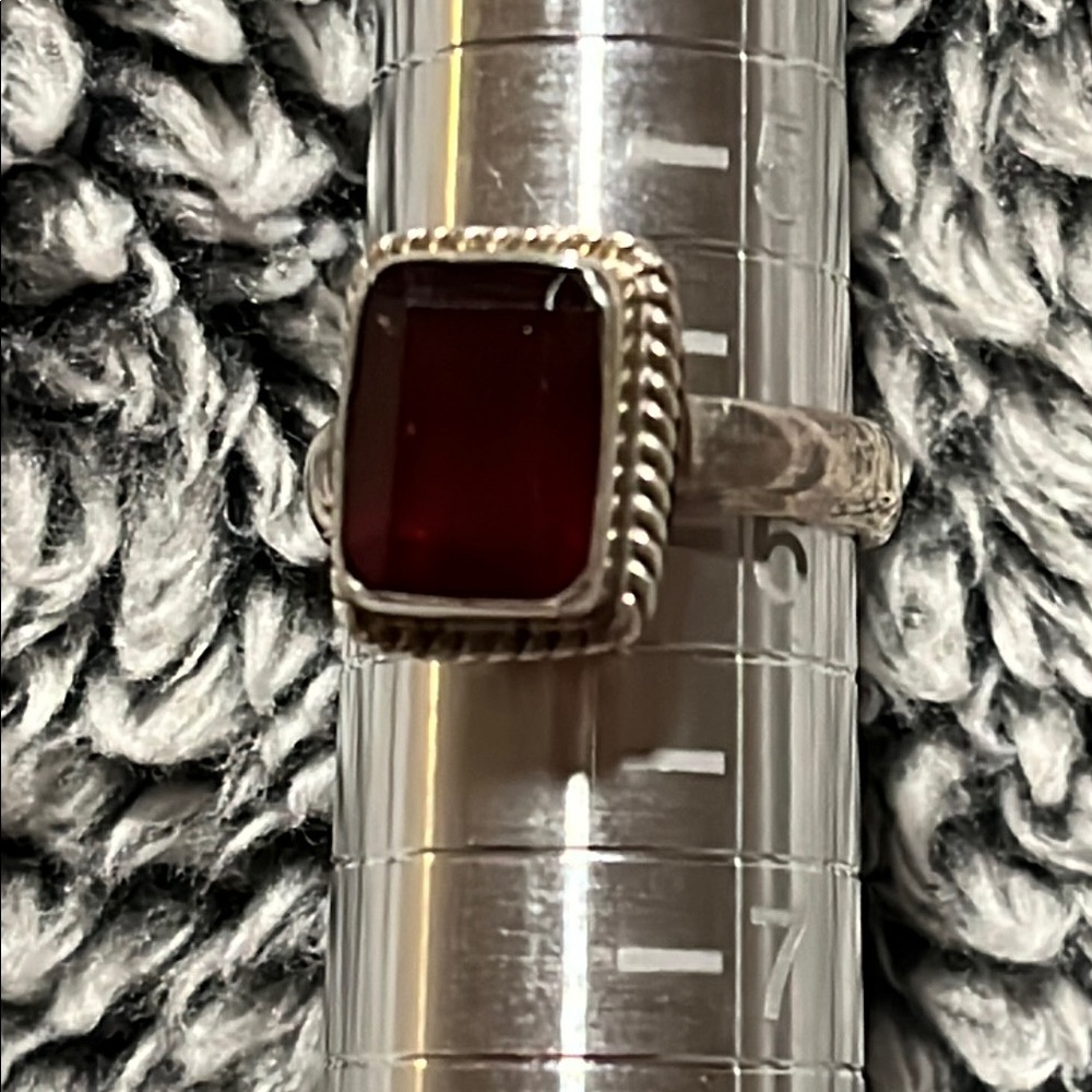 NWOT January Birthstone hand wrought Garnet & Sterling Silver Ring sz 6